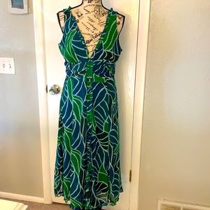 Leaf print dress